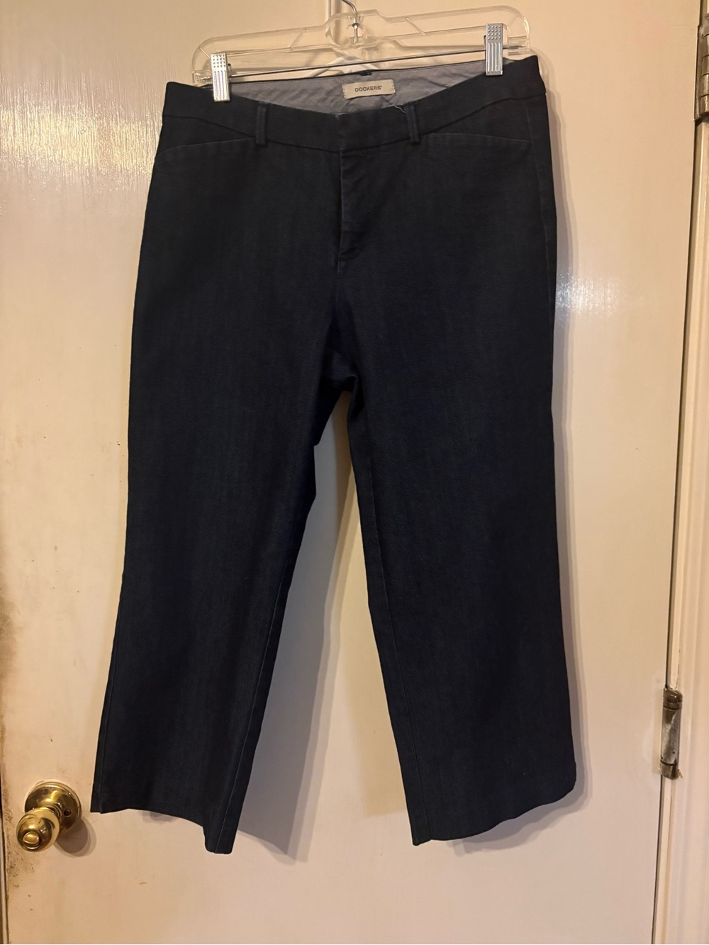 Woman’s Levi's Dockers Dark Navy Cropped Jeans size 8